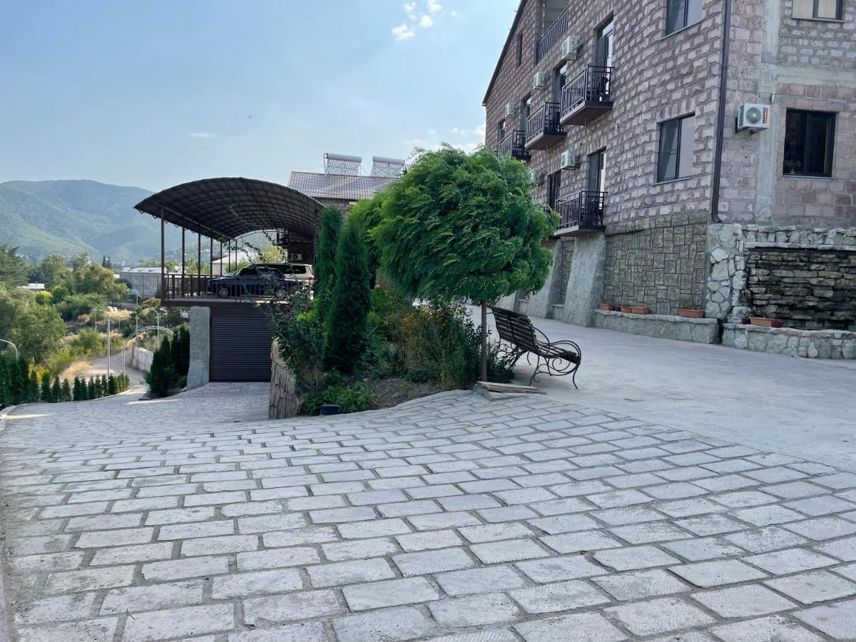 Kamar Hotel Ijevan Exterior foto